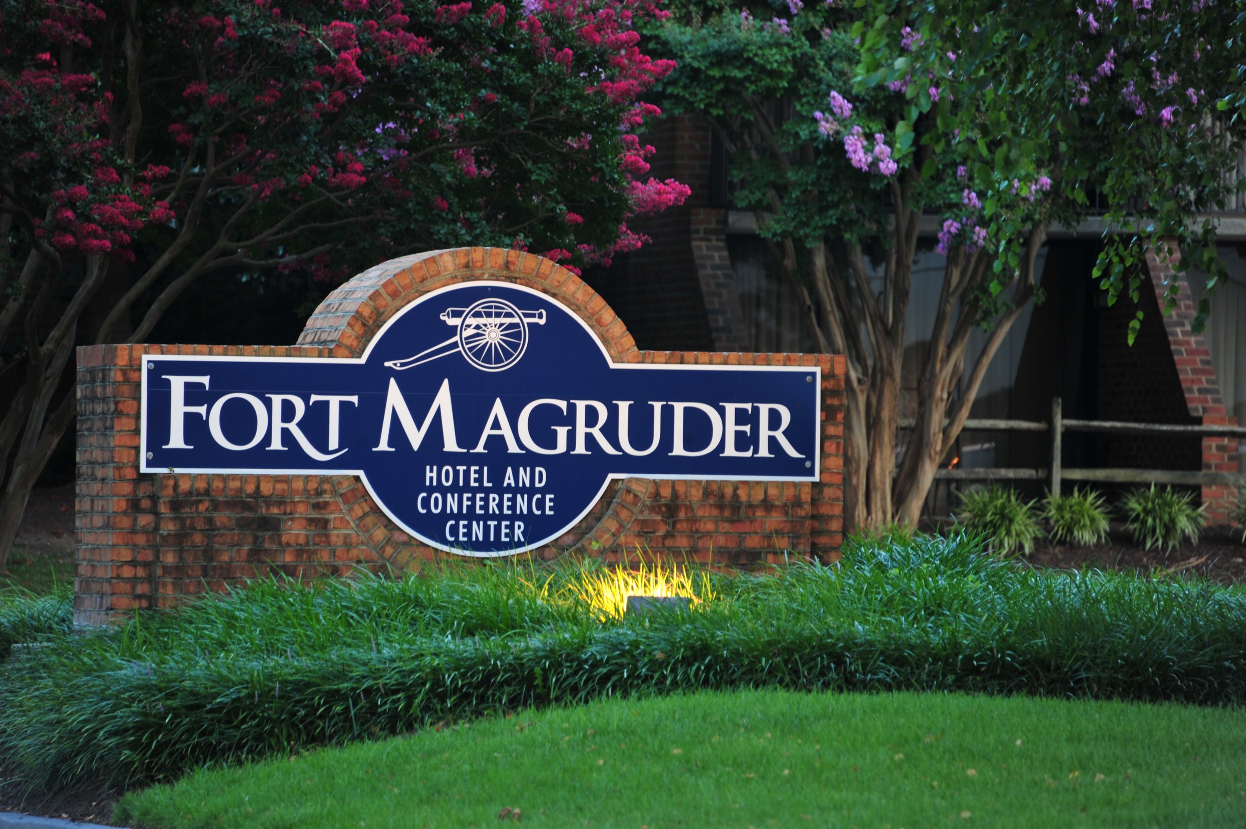 Fort Magruder Hotel And Conference