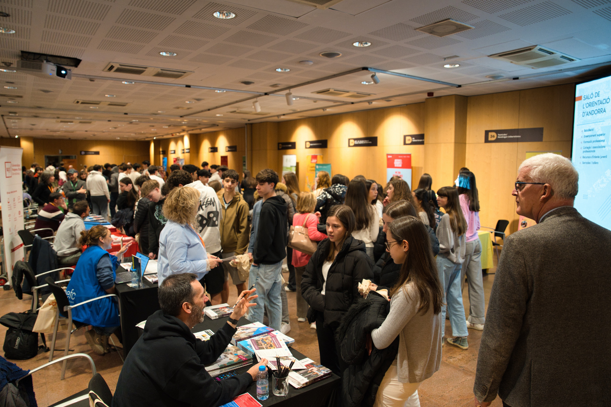 2,500 students visit ‘Connecta’, the first Education and Career Guidance Fair of Andorra