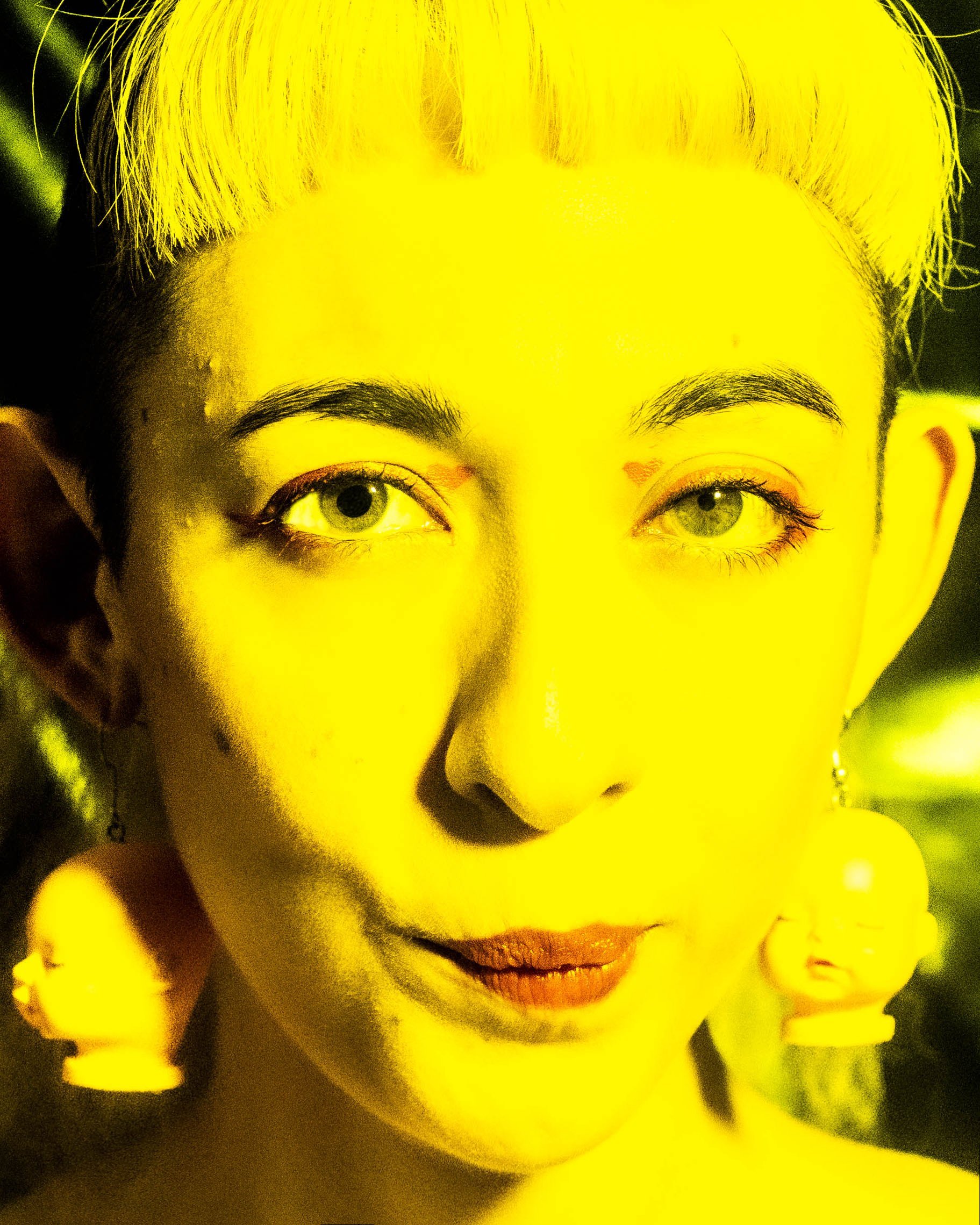 Carla Rivarola lanza "Oscura"