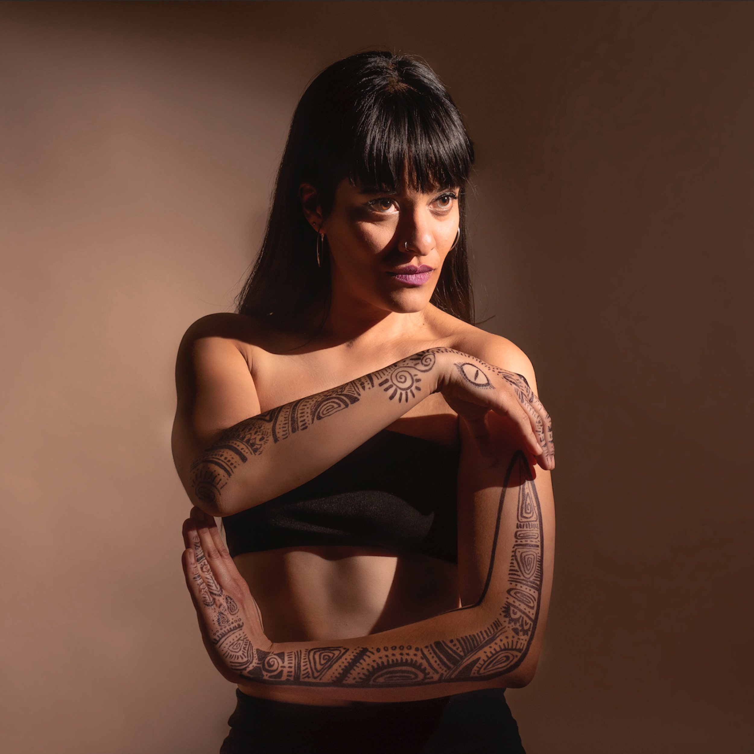 Ireri Almonte presenta Ouróboros