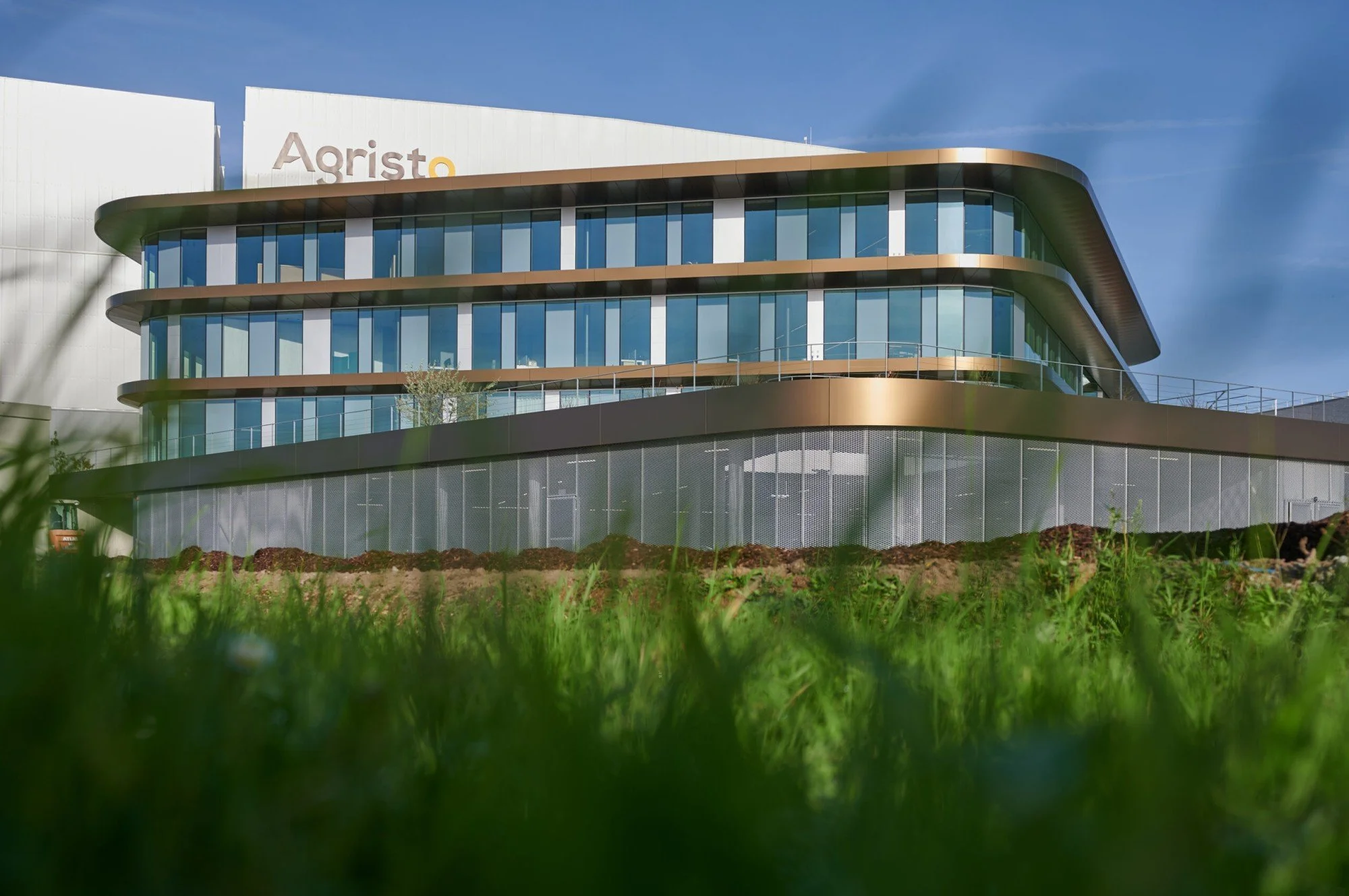Minister Jo Brouns geeft Agristo in Harelbeke ruimte om te blijven innoveren