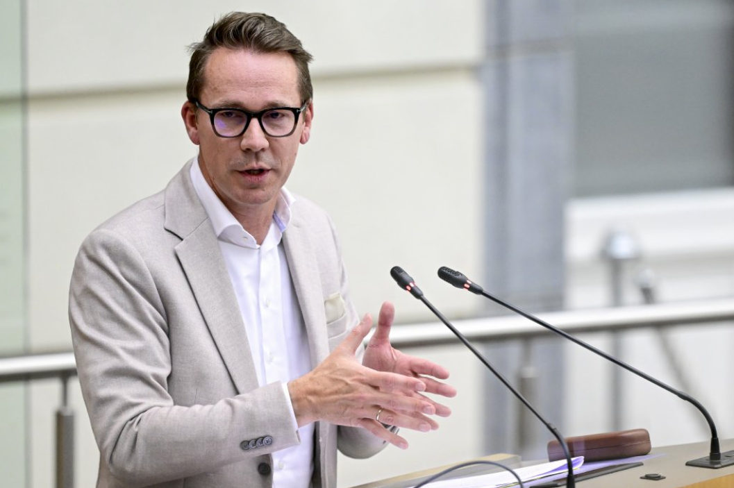 Brouns schakelt expertengroep in om 50 jaar oude gewestplannen te herbekijken