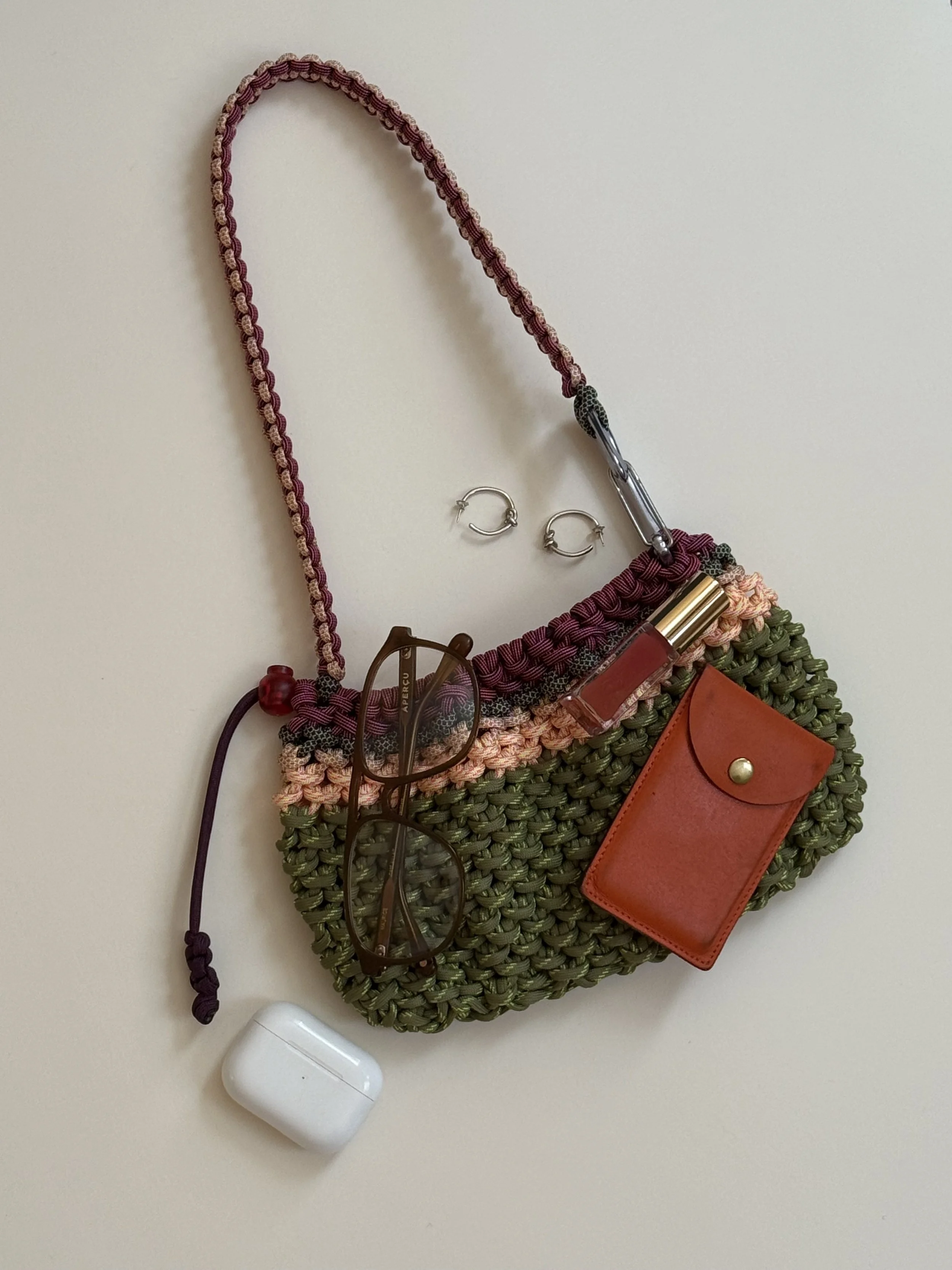 'Fig Ivy' Baguette Bag