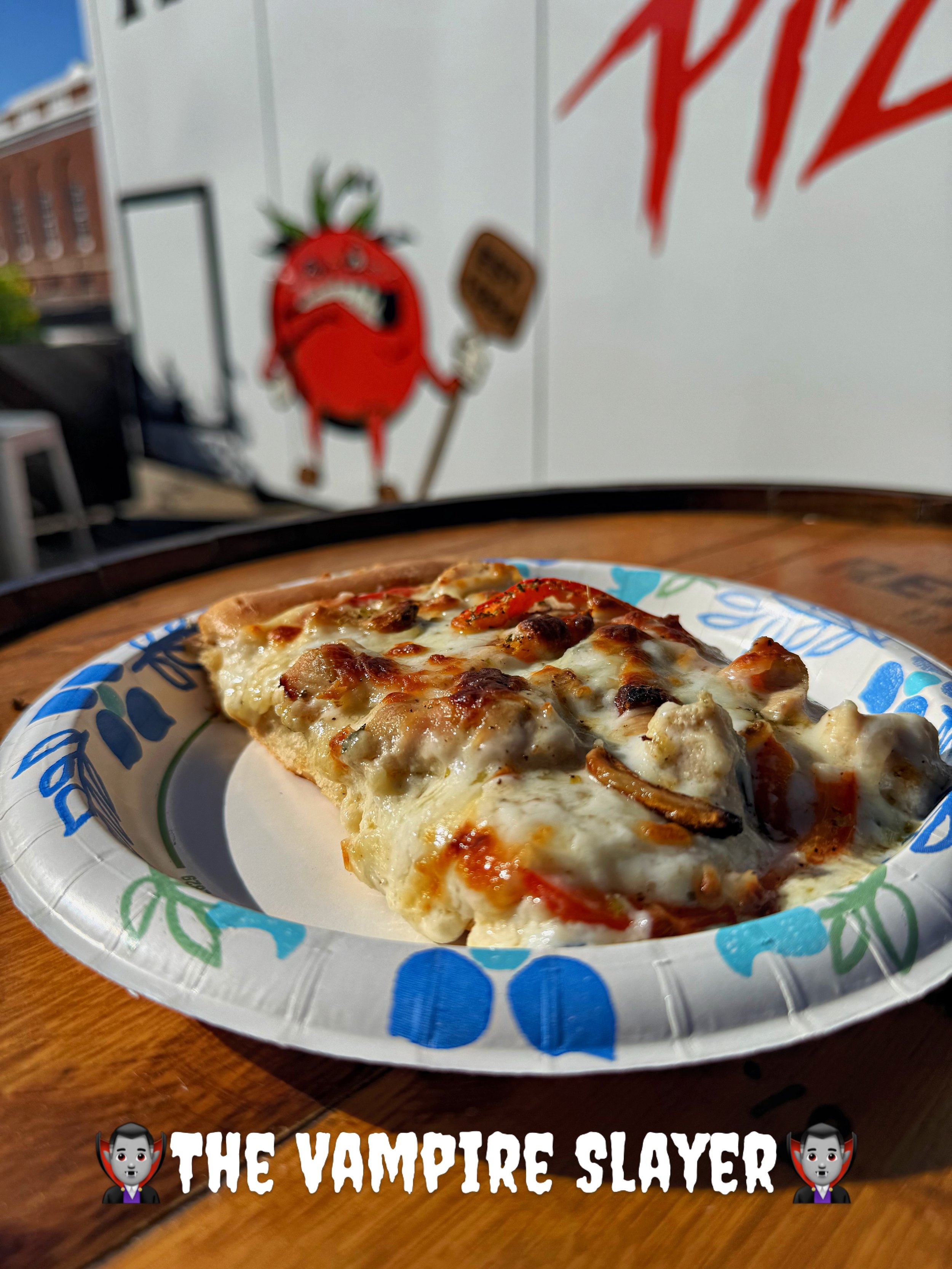 Our Slice of the Week for 10/7-10/11 is The Vampire Slayer🧛&zwj;♂️ Alfredo sauce, roasted garlic, herb chicken, and red bell pepper all topped with mozzarella. Don&rsquo;t miss this one y&rsquo;all, it&rsquo;s stellar. We&rsquo;re open tonight til 1