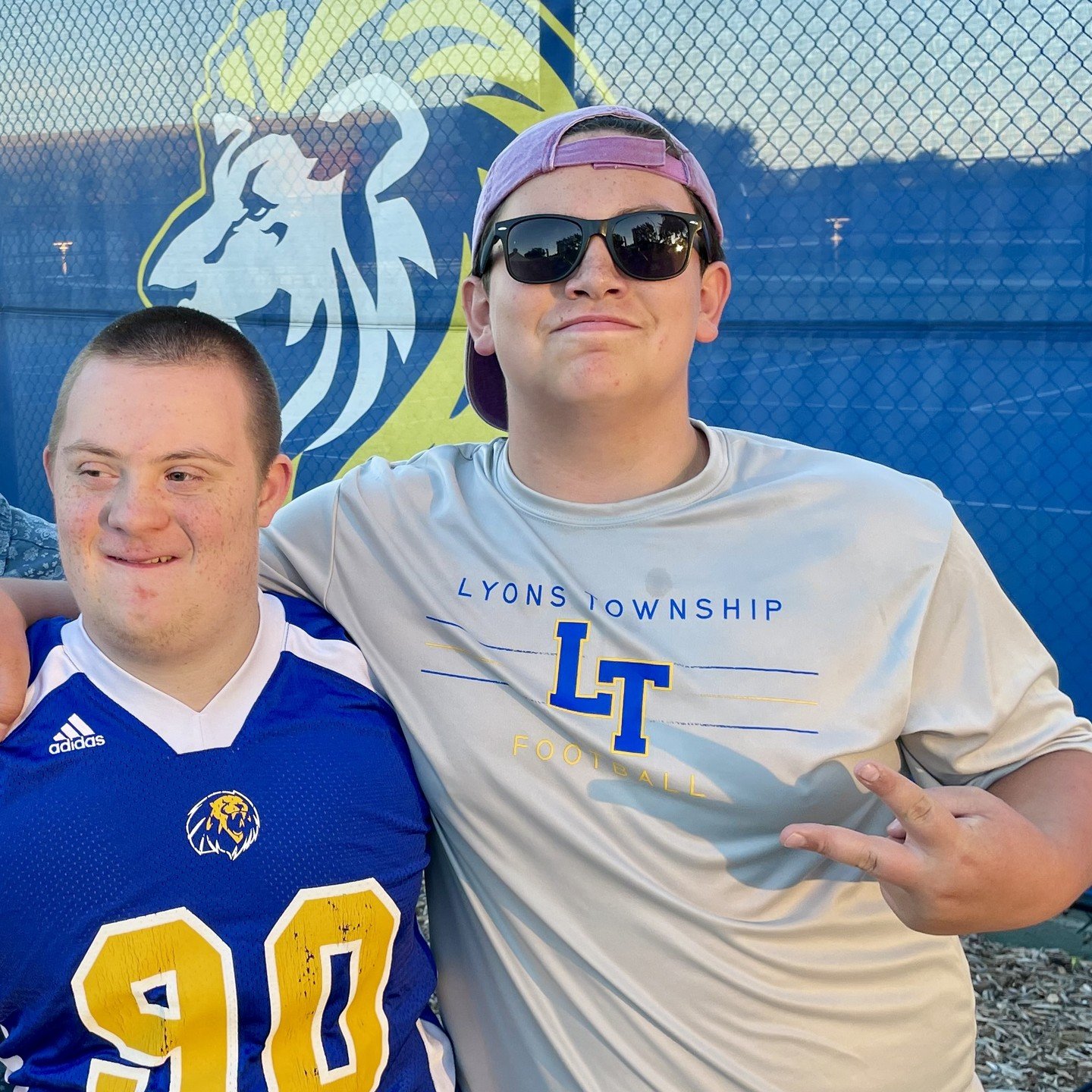 hijackcards's profile picture
Happy BFF (Best Friends Friday) This is Luke. Luke is one of a kind.
.
.
@specialolympics @specialolympicsillinois @lths204 @ltspecialolympics @bestbuddieslt #worlddownsyndromeday #inclusion #downsyndrome #sportscards #t