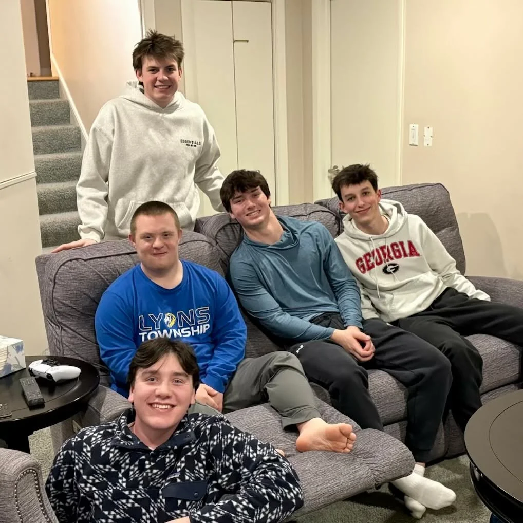 Awesome Friday night pizza and Playstation with my @bestbuddieslt! 
.
.
.
#inclusion @bestbuddies