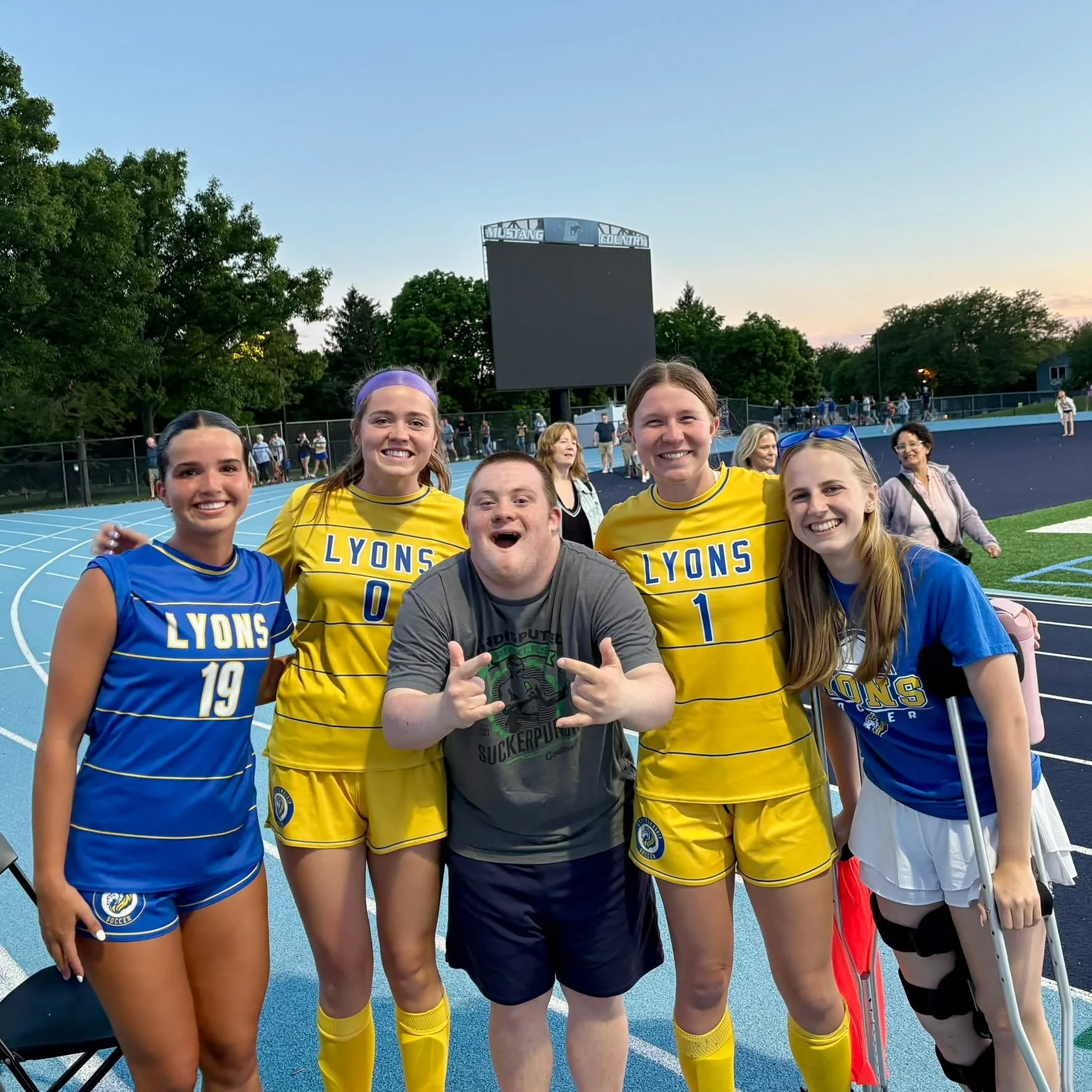 HUGE congrats to @lthsgirlssoccer on their win tonight against OPRF! #WeAreLT 🦁💙💛
.
.
.
@lths204 #downsyndrome #theluckyfew #inclusion #downsyndromeawareness #choosetoinclude