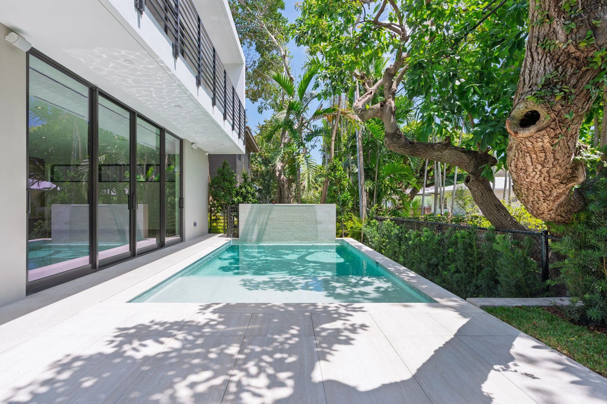 30-web-or-mls-510 NE 52nd St_DSC3620.jpg