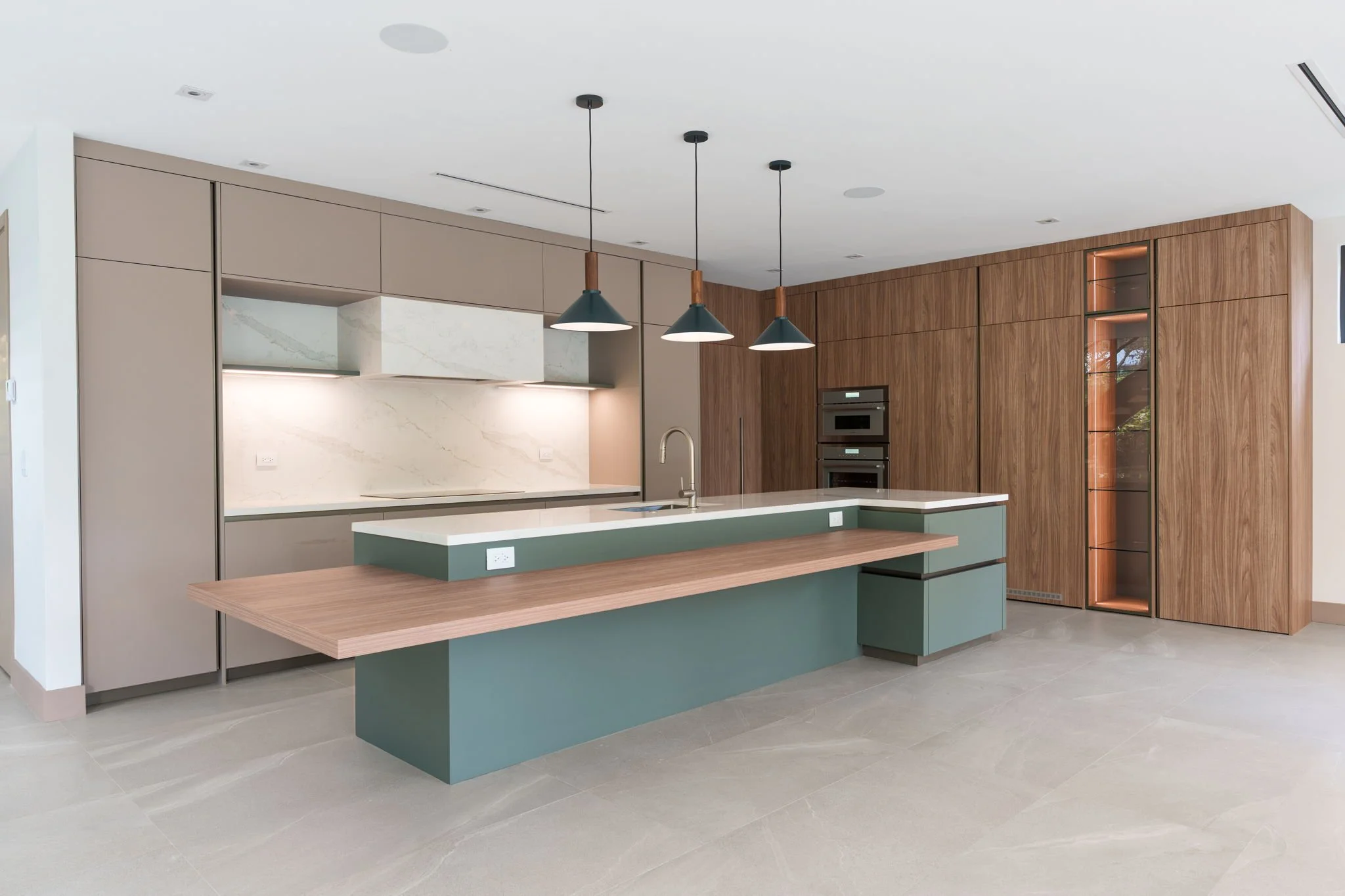 10-web-or-mls-510 NE 52nd St_DSC3609.jpg