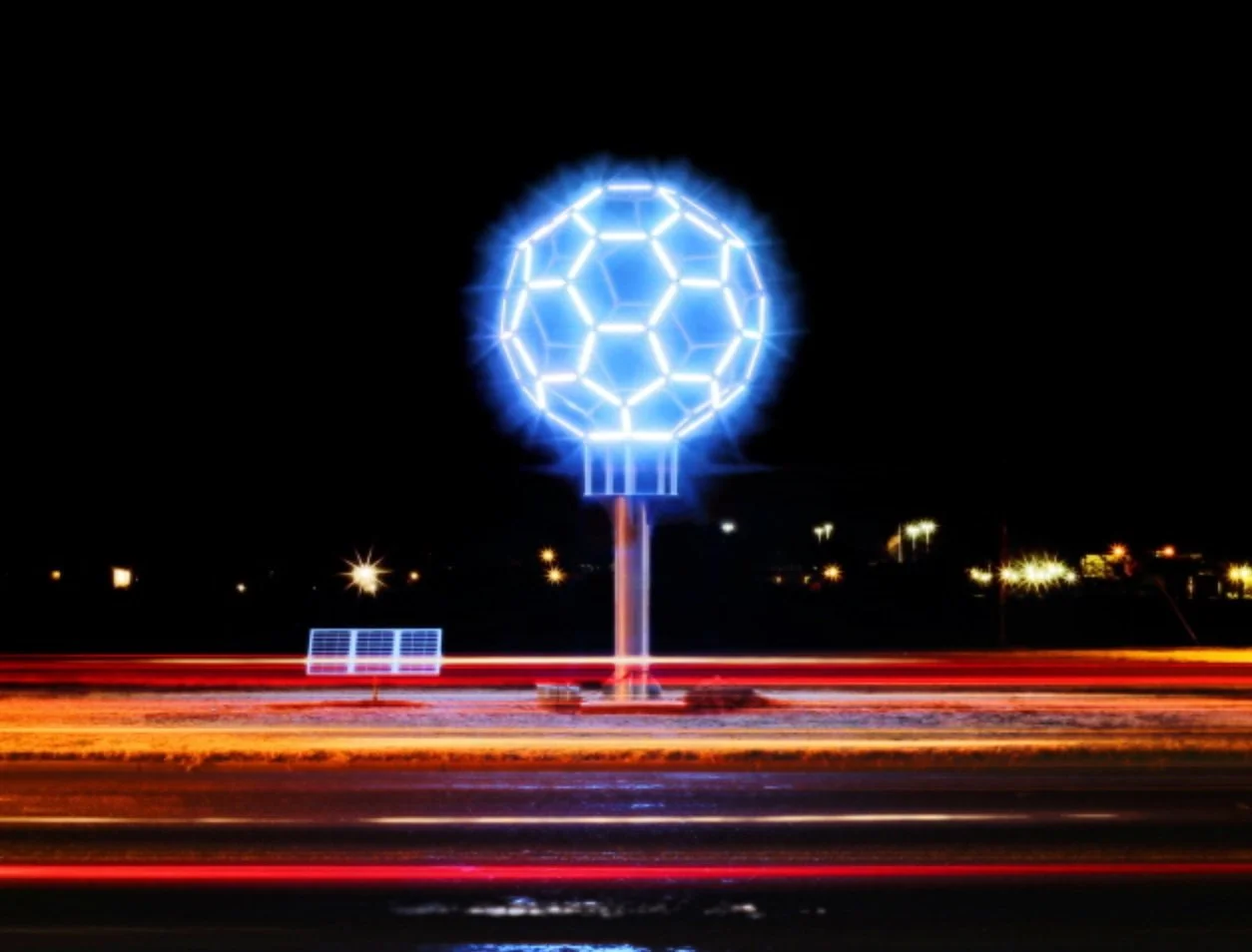 Richard Gillham (American 1929) “Odessa Satellite”, 2014, LED lights, aluminum and steel, gift of the artist, 2017 (26’ H x 10’ W x 10’ D) 