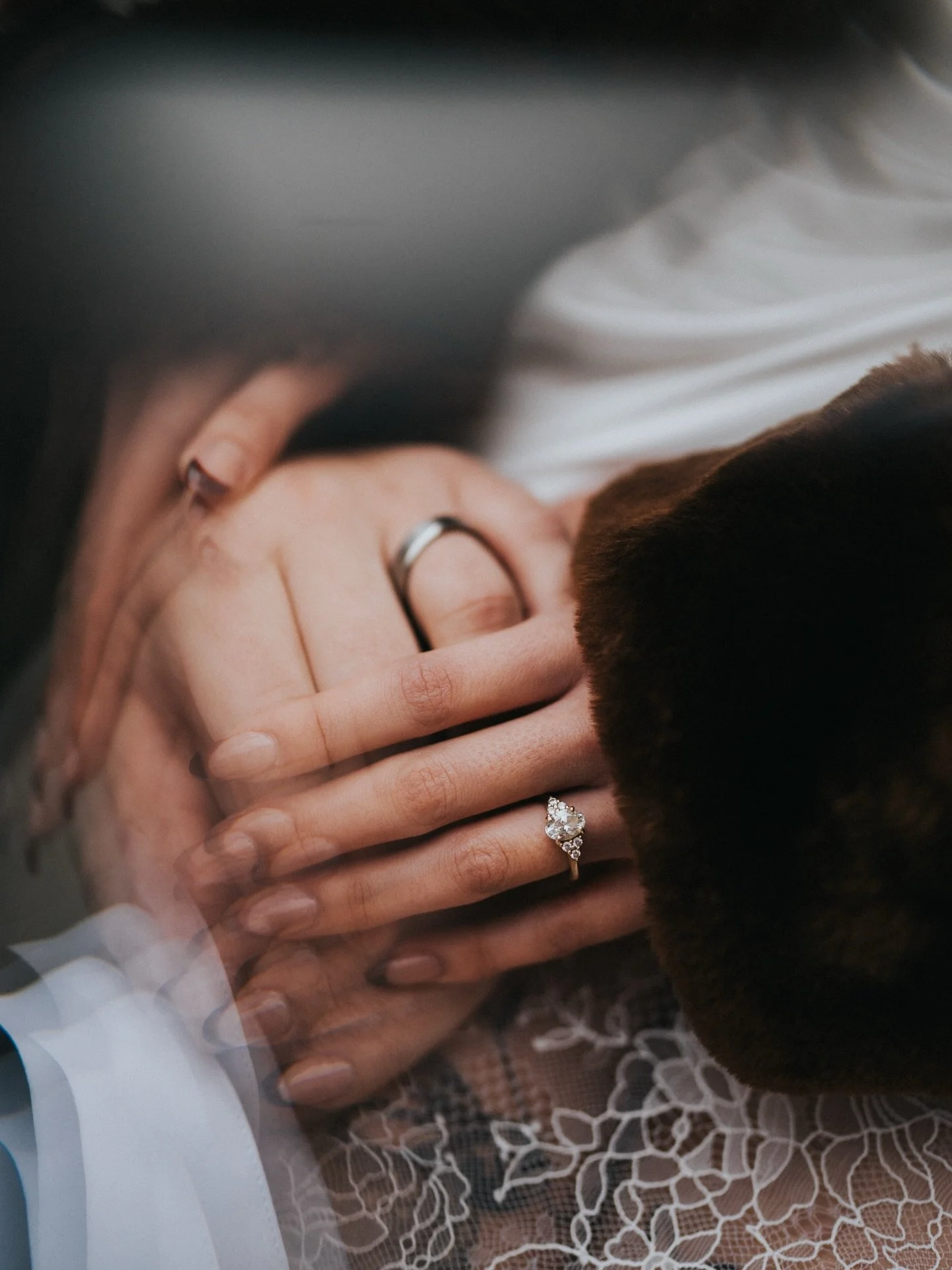 The space between Christmas and new year always feels like a snow globe that&rsquo;s just been shaken. 

It&rsquo;s sparkly blurry, cozy, and a little disorienting all at once. Who else is trying to find that sweet spot between slowing down to enjoy 