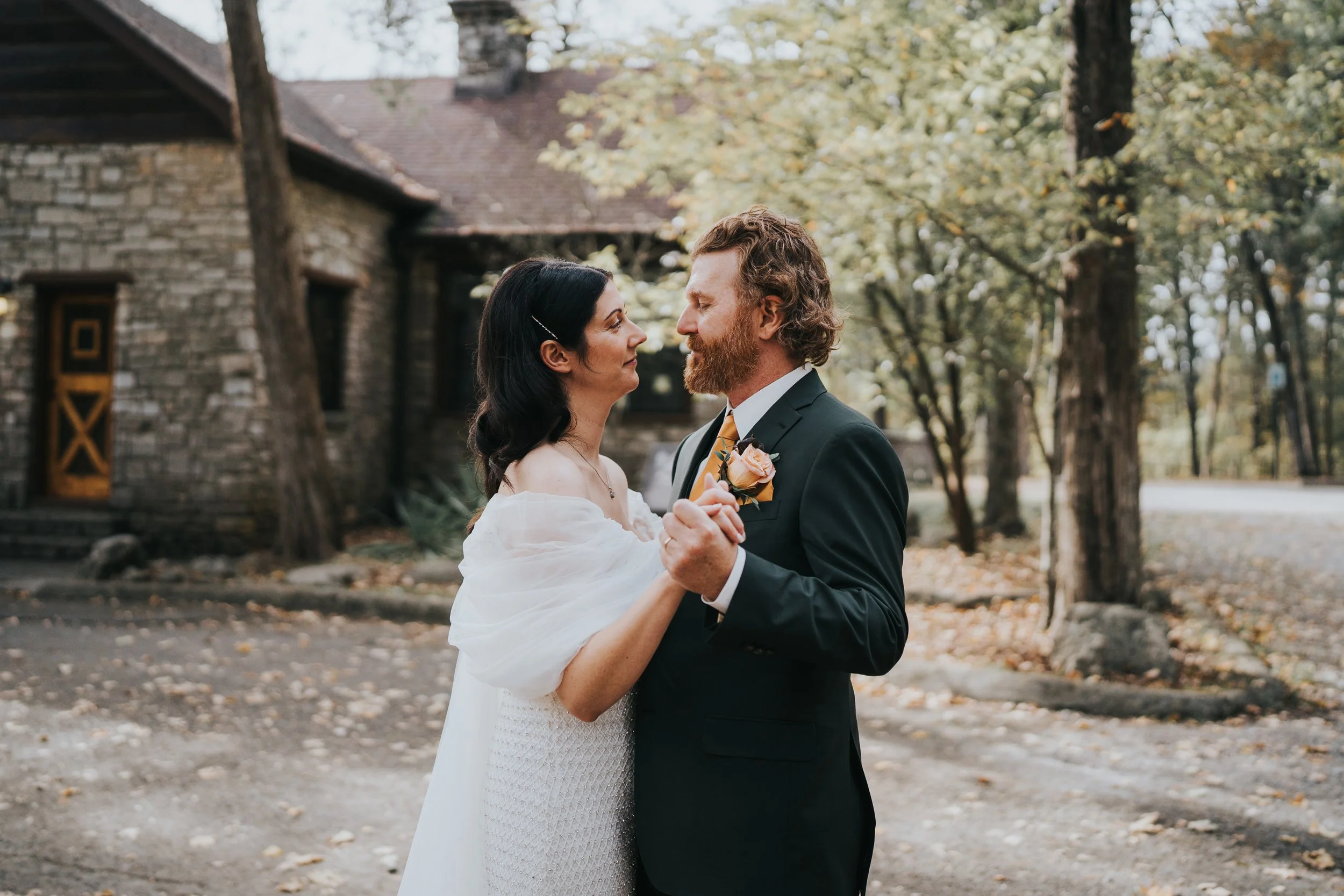 How to Get Married In a Tennessee State Park: Permits,Locations, Seasons, and a Complete Wedding Guide