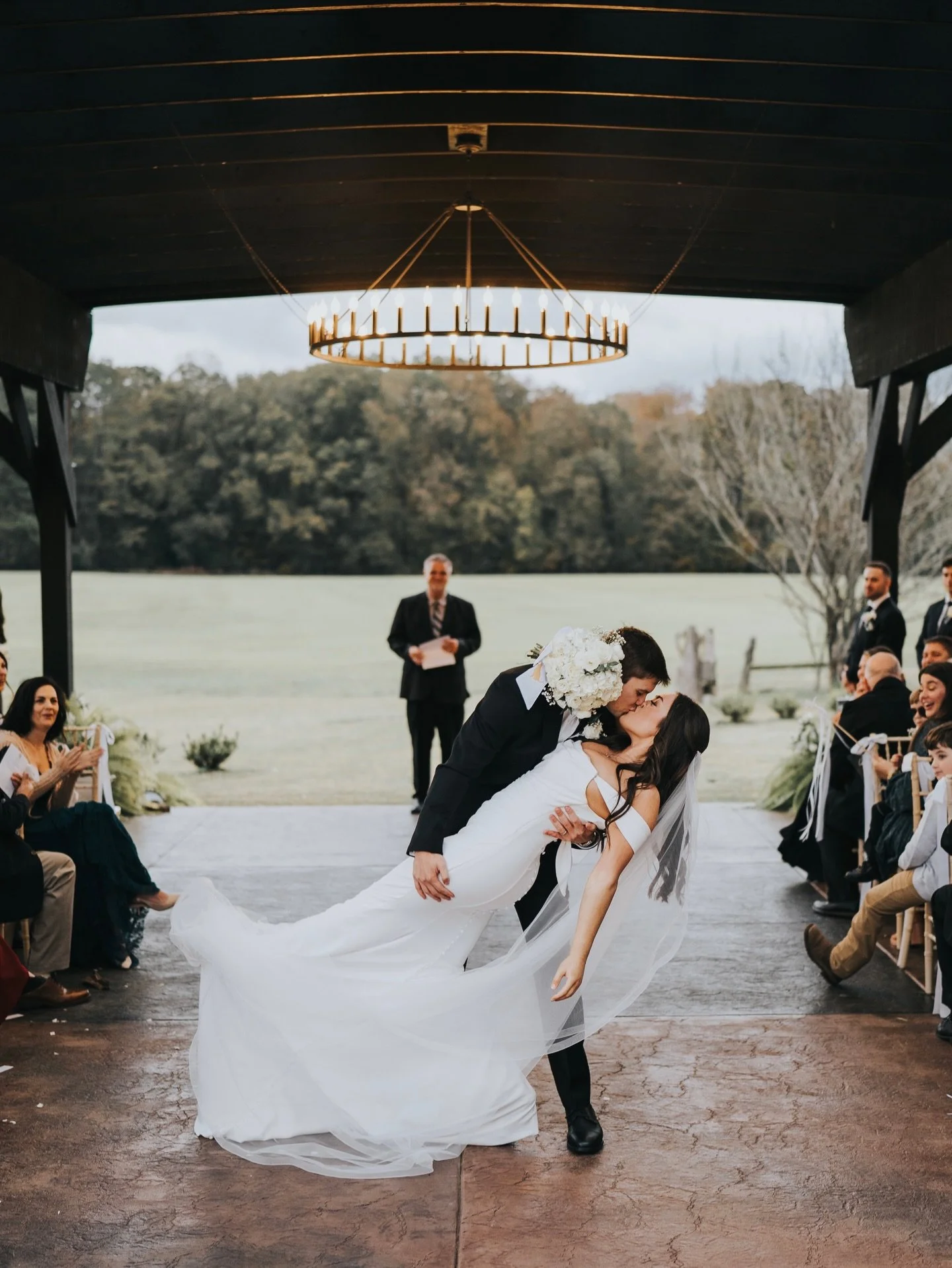Your ceremony doesn&rsquo;t have to be perfect to be unforgettable&hellip;

bonus points if it includes some four legged friends🐾

Right before it starts, everything shifts in this quiet, almost invisible way, like the air itself knows something big