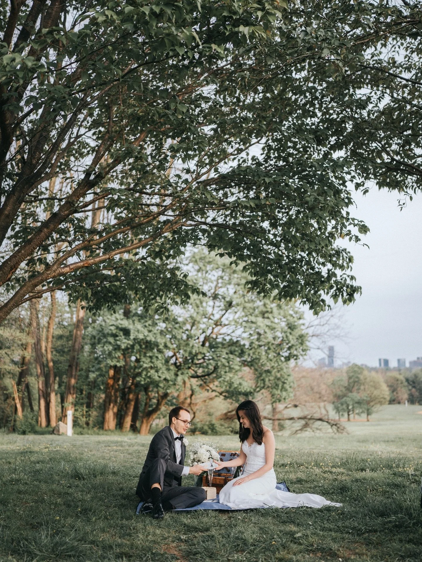 You&rsquo;re allowed to get dressed up again. 

Not just for your wedding, but for your life after it. Anniversary sessions are a chance to celebrate where you are now and not just where you started.

Katelyn and Chris grab some champagne, a super cu