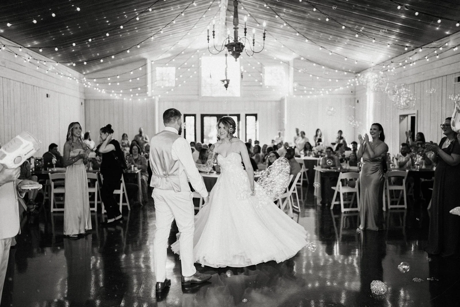 firefly-lane-wedding-tennessee-201033.jpg