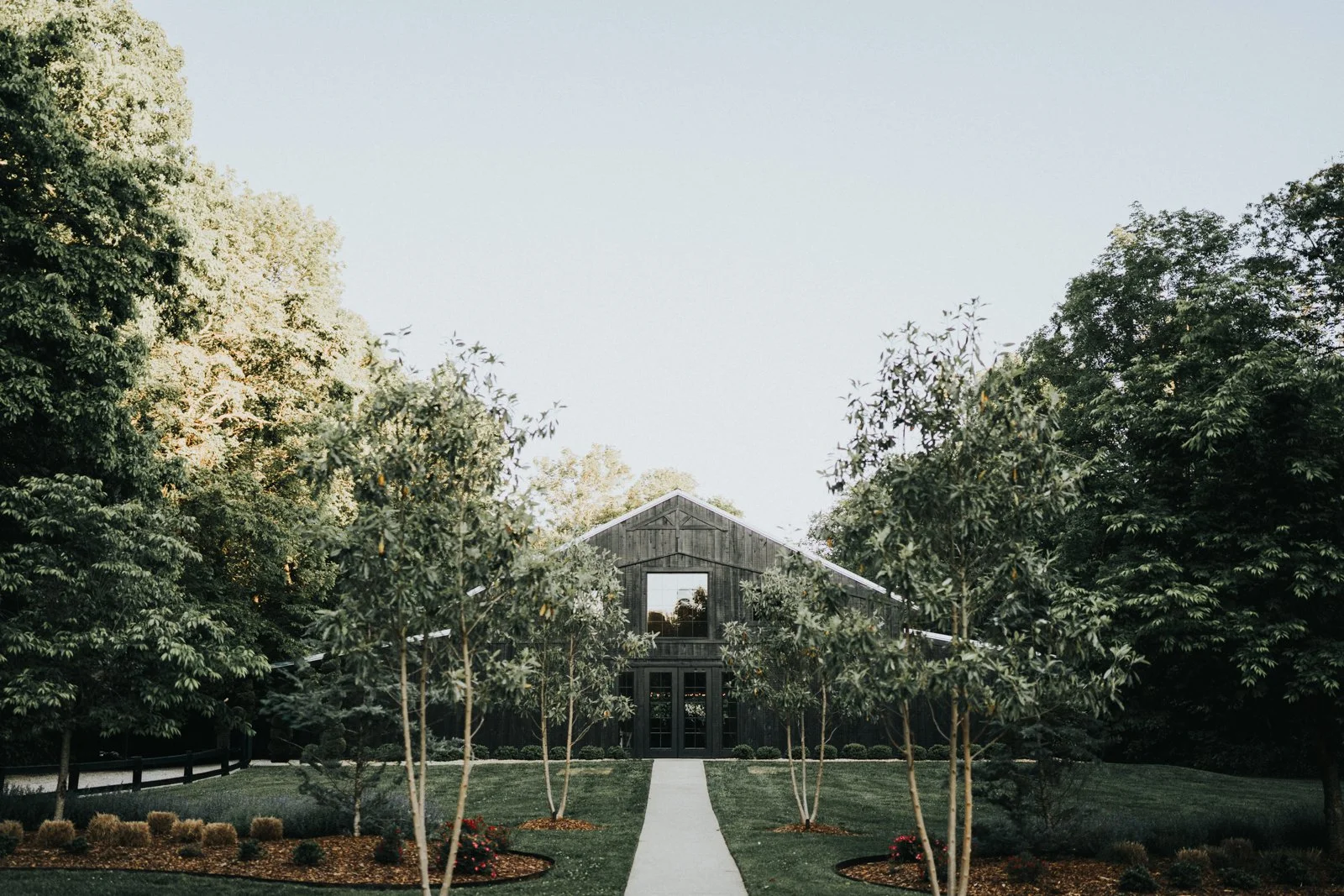 firefly-lane-wedding-tennessee-201504.jpg