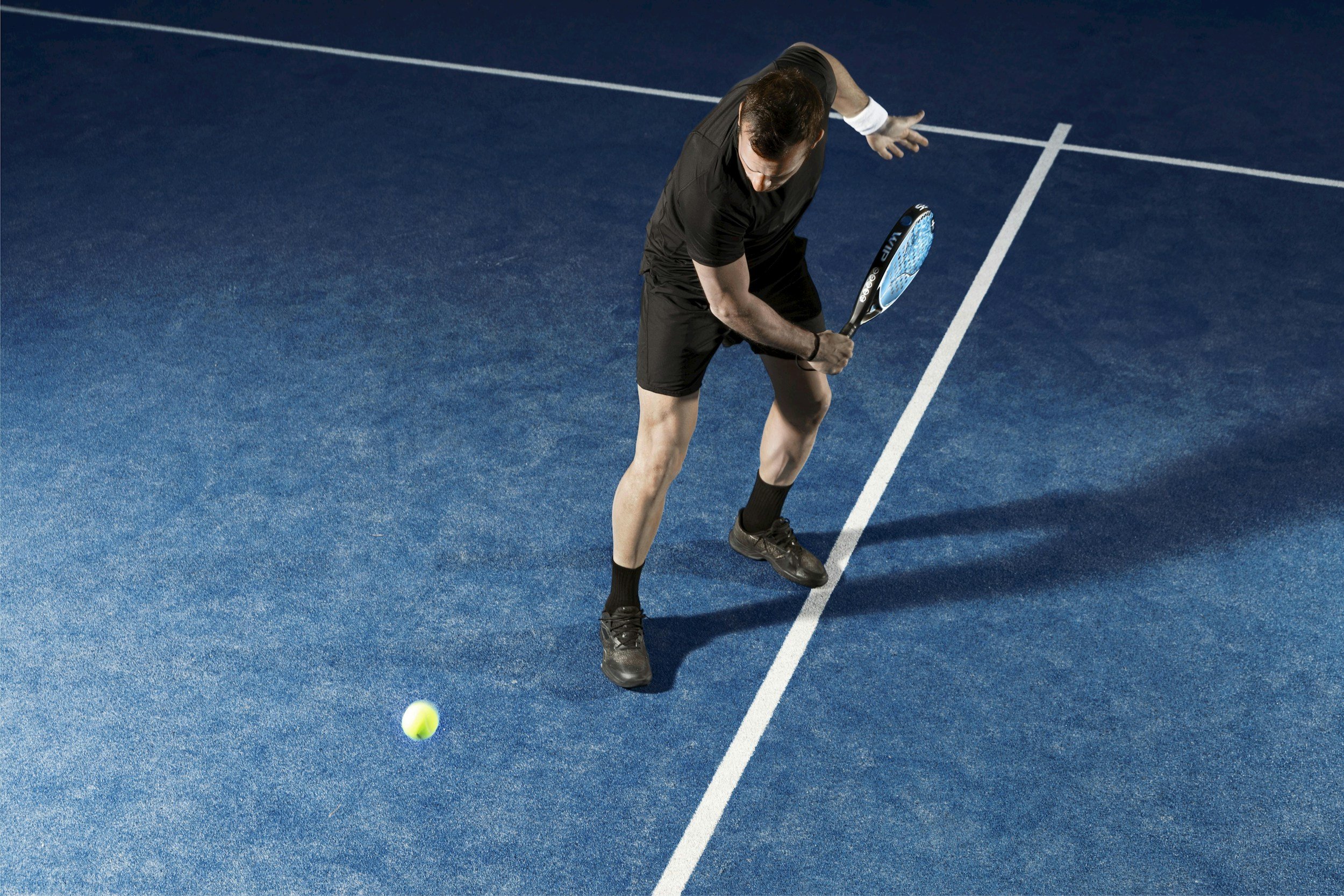 Padel Elbow, Shoulder Strain, and Sore Calves: Treating London’s Padel Boom