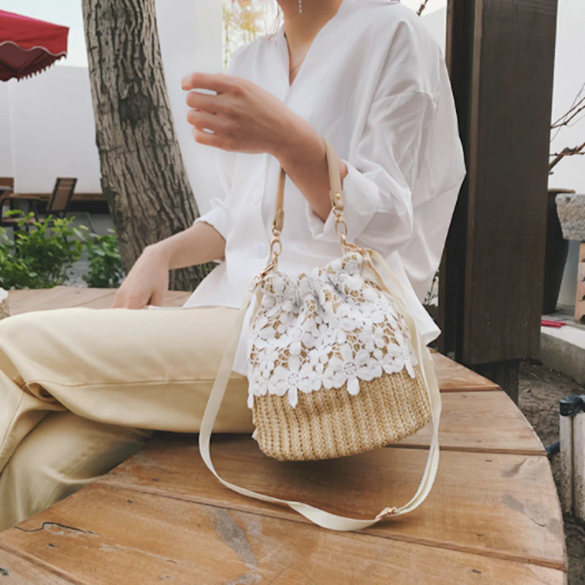 Summer Crossbody Straw Handbag with Lace