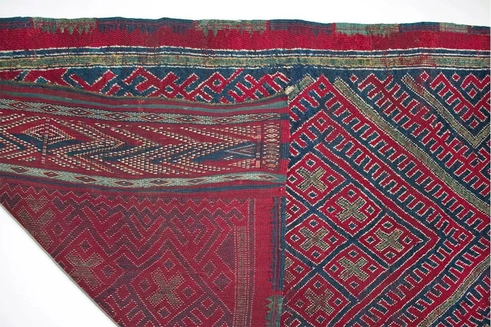 Algeria. Detail of an Jebel Amour rug, 19th century or earlier. 1.65m x 5.50 m. Made under the guidance of a male master weaver, an approach that is widespread in Algeria. In Morocco, it is encountered mainly in parts of the Middle Atlas, the Moulouy