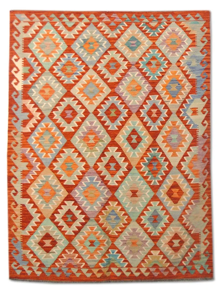 Pakistan. Dhurrie flat weave. Dimensions 148 x 200 cm. Wool. Foto rights of Pak Pakistan Rugs. Accessed via https://www.pakpersianrugs.com/rug.lasso?carpet=LH-8524&rtn=dhurrie-rugs&mtr=t