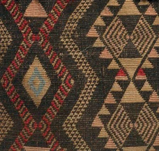 New Zealand.Detail of Maori Cloak named Whatu Kakahu. Weft twining techniques.Museum of New Zealand Te Papa Tongarewa. Foto. By Norman Heke