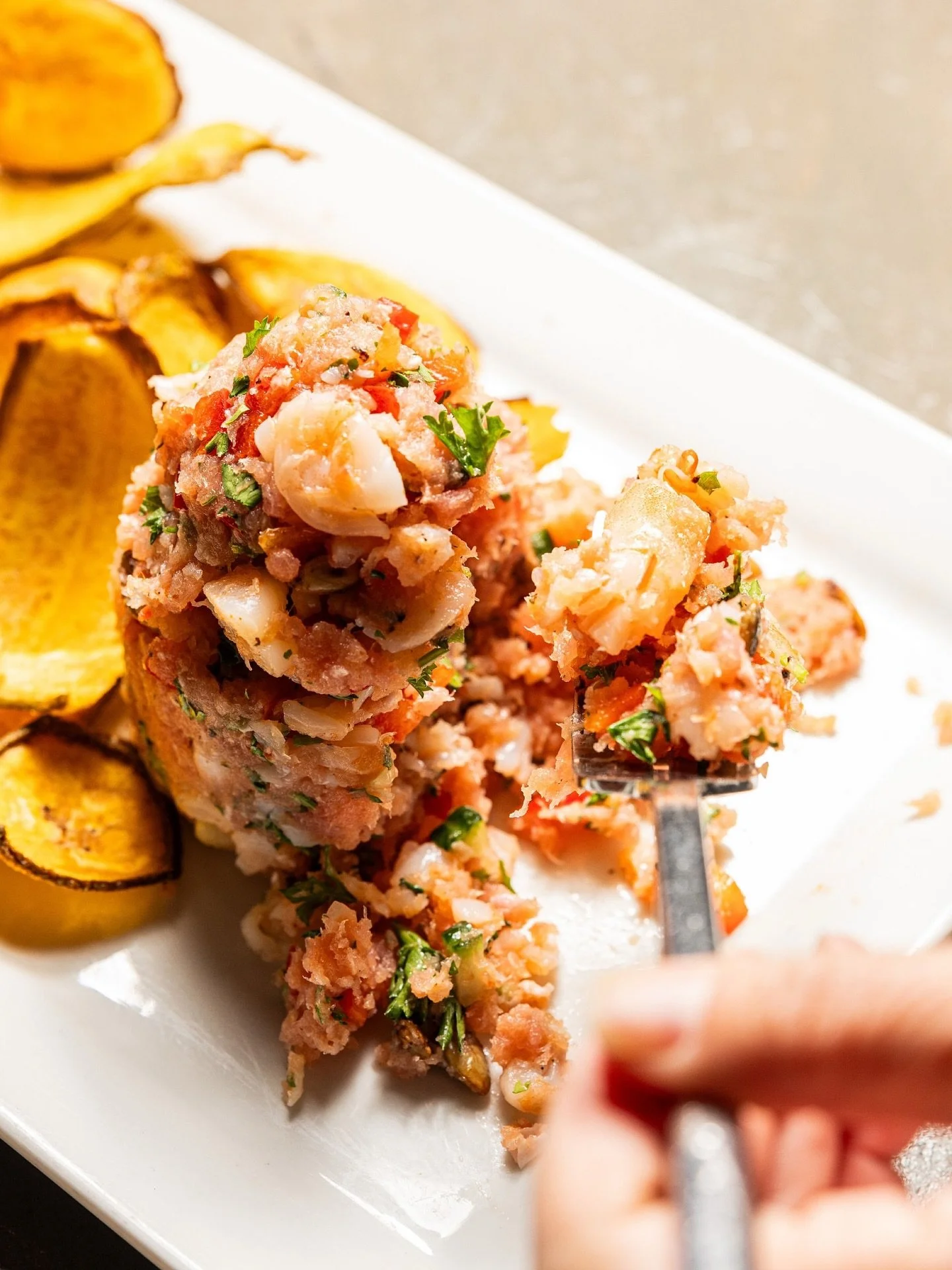 ✨ Our Jack Knife Tartar is made with tuna + shrimp over smashed avocado &mdash; but the best part? We make everything to order, so you can enjoy it your way. 🥑❌

This guest was so happy knowing we could customize their dish because of an avocado all