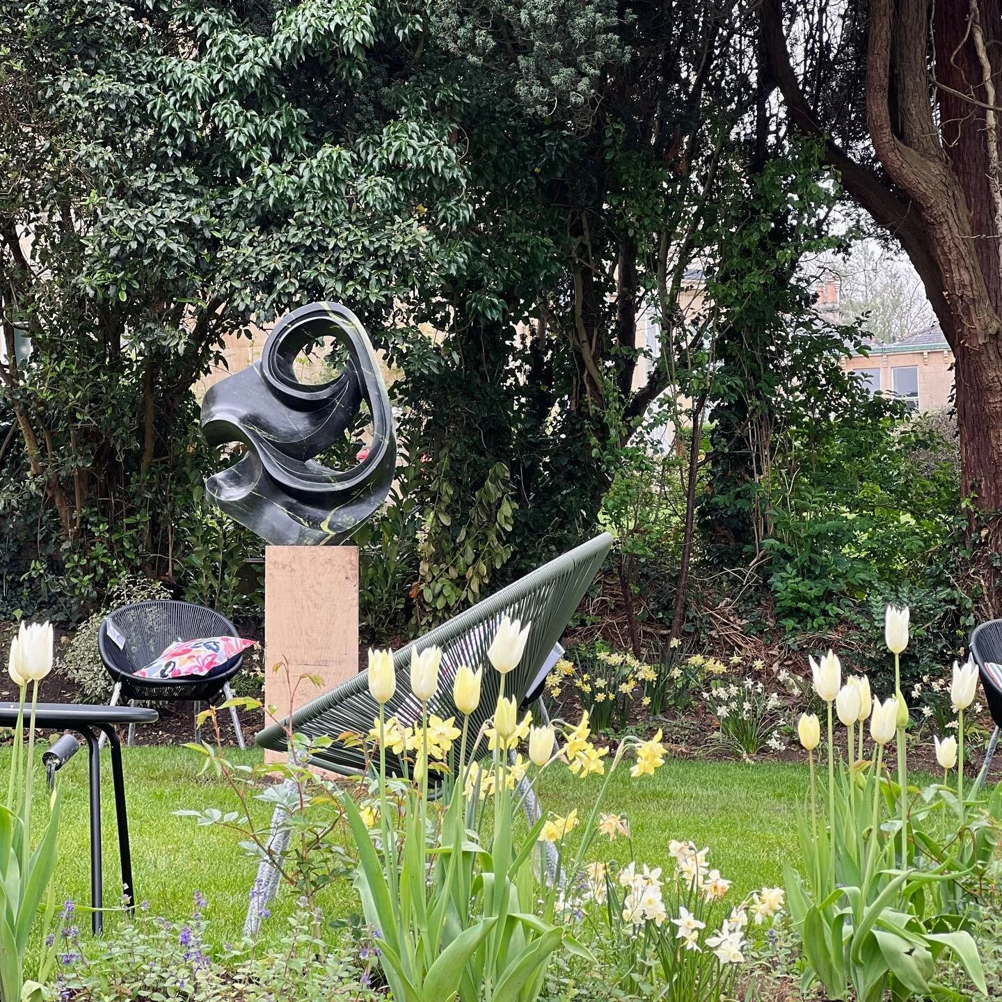 New garden feature is in place👌🏻
Get your sunnies out 🌞