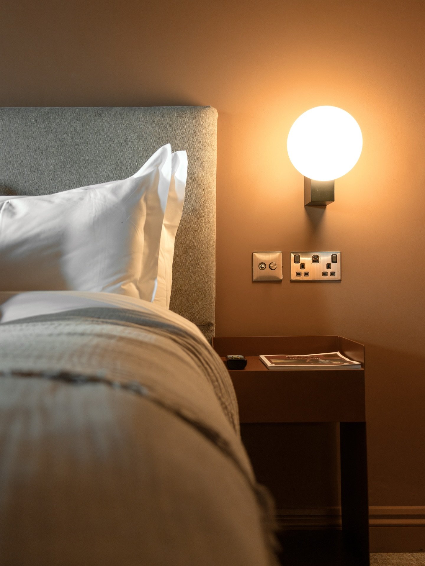 Escape the everyday this holiday season and make your visit to Bath extra special. Book direct via our website, link in bio.

|
|
#holidays #christmasinbath #guesthouse #bathhotels #placestostay #bath #cosyvibes #hotelroom #interior #food #mincepies