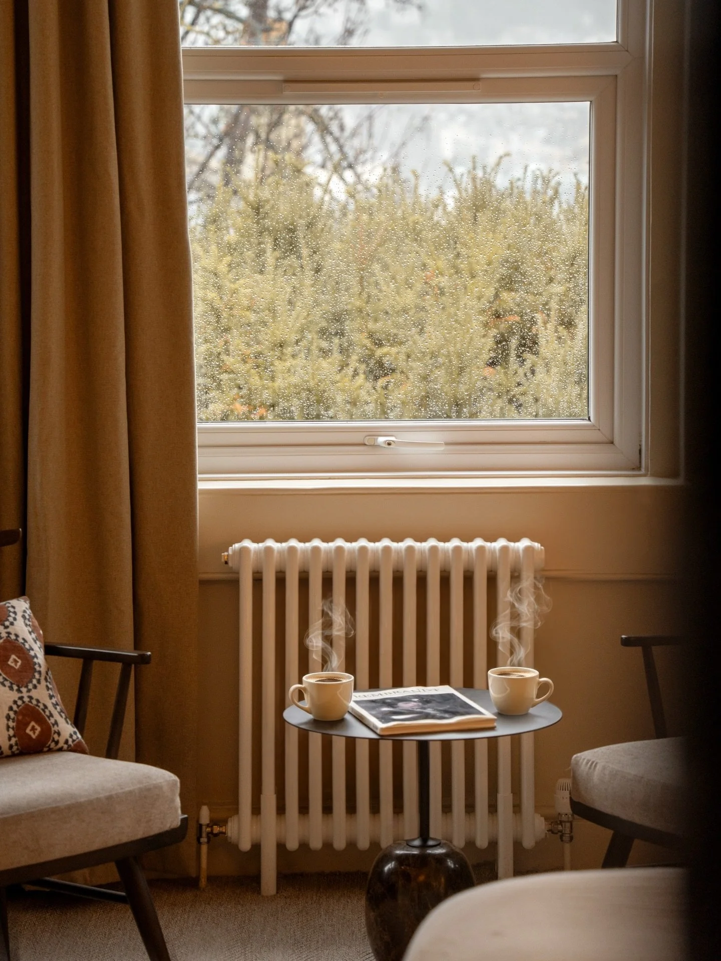 What Saturday mornings are made for ☕️

#slowmornings #coffeeislife #bathengland #leightonhouse #placestotravel