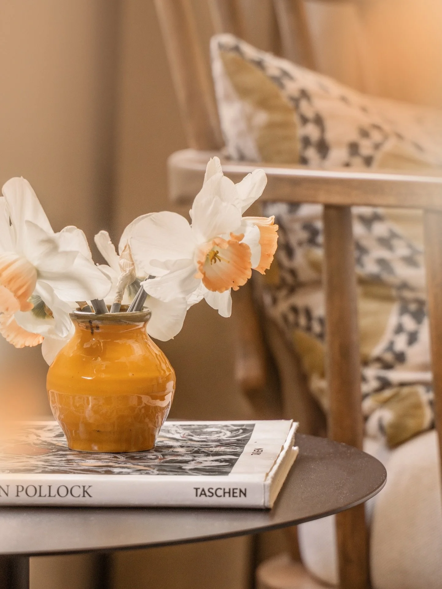 Spring moments in the city of Bath ✨

#springflowers #bathuk #sunny #bathcity #quietmoments