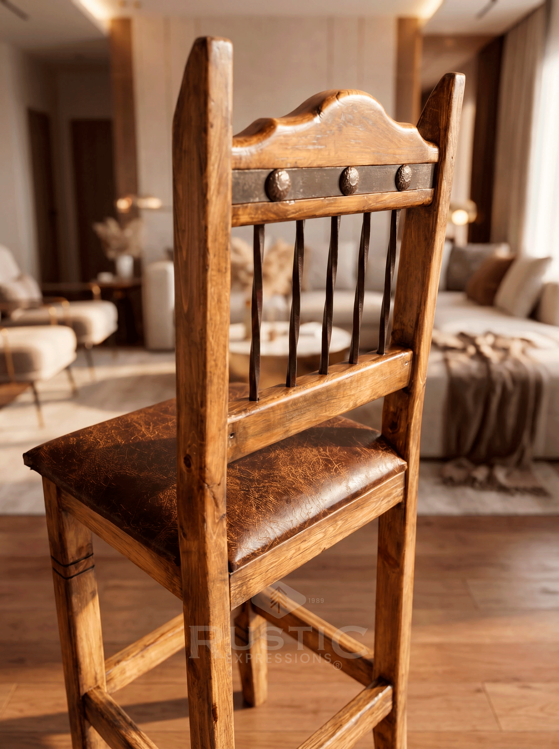 Pueblito Virginia Stool Leather Seat (4).gif