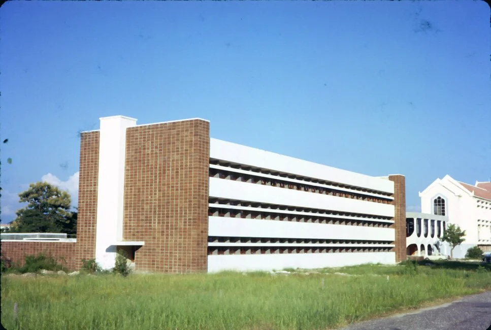 AX14 Chiang Mai University Biology building 09 1966.jpg