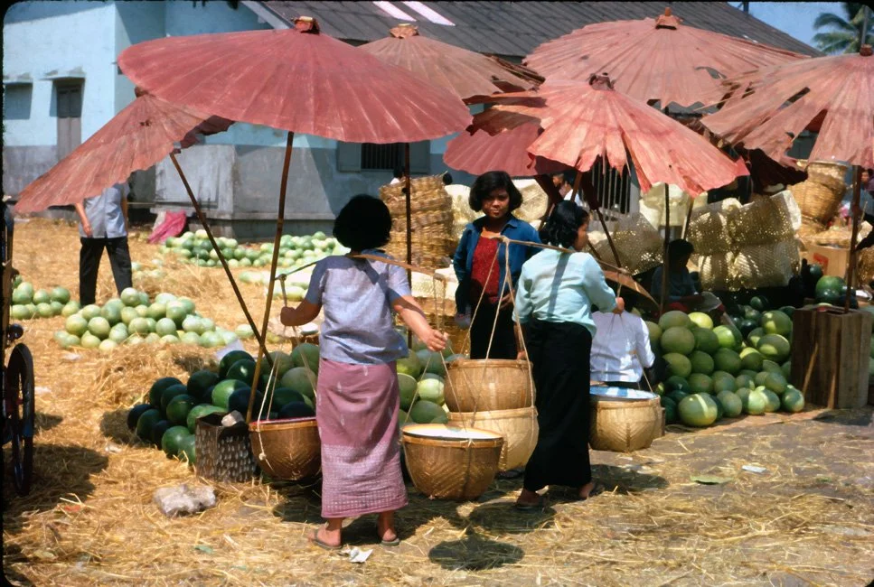HA27 Chiang Mai Market 03 1967.jpg