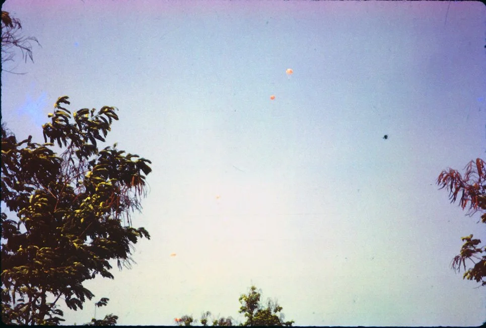 AL19 Chiang Mai Parachute Jumping 03 1965.jpg