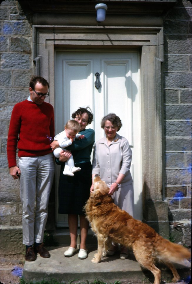 AU13 Newsham Earby Hall Group 05 1966.jpg