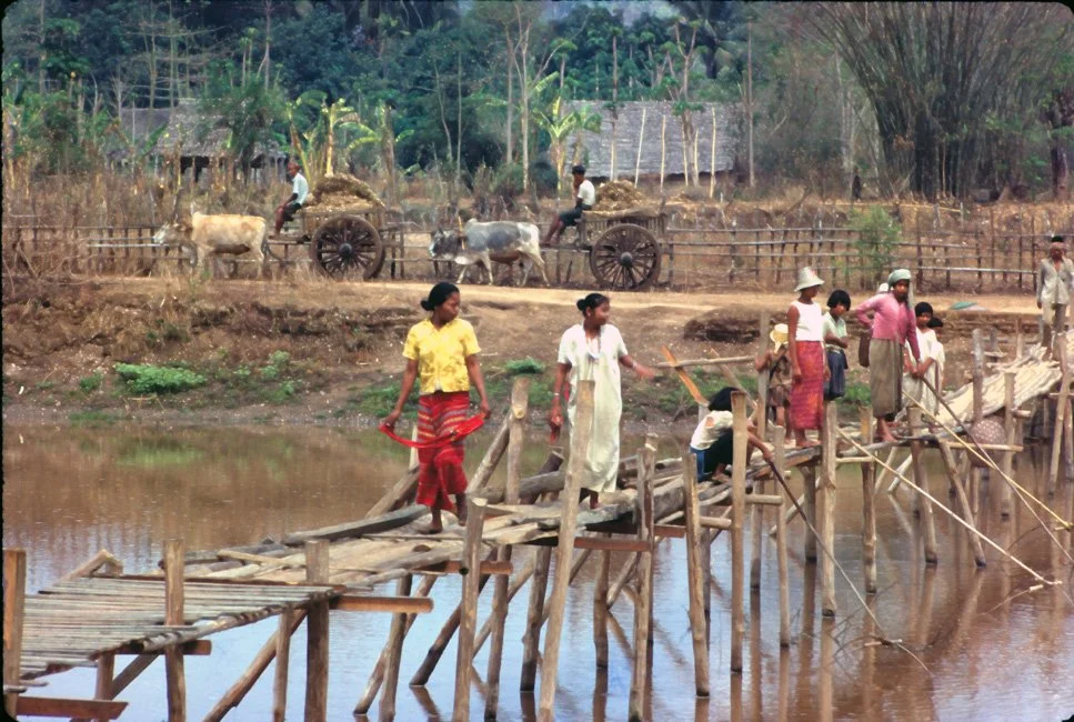 KA33 Masseriang Karen Village Bridge 04 1967.jpg