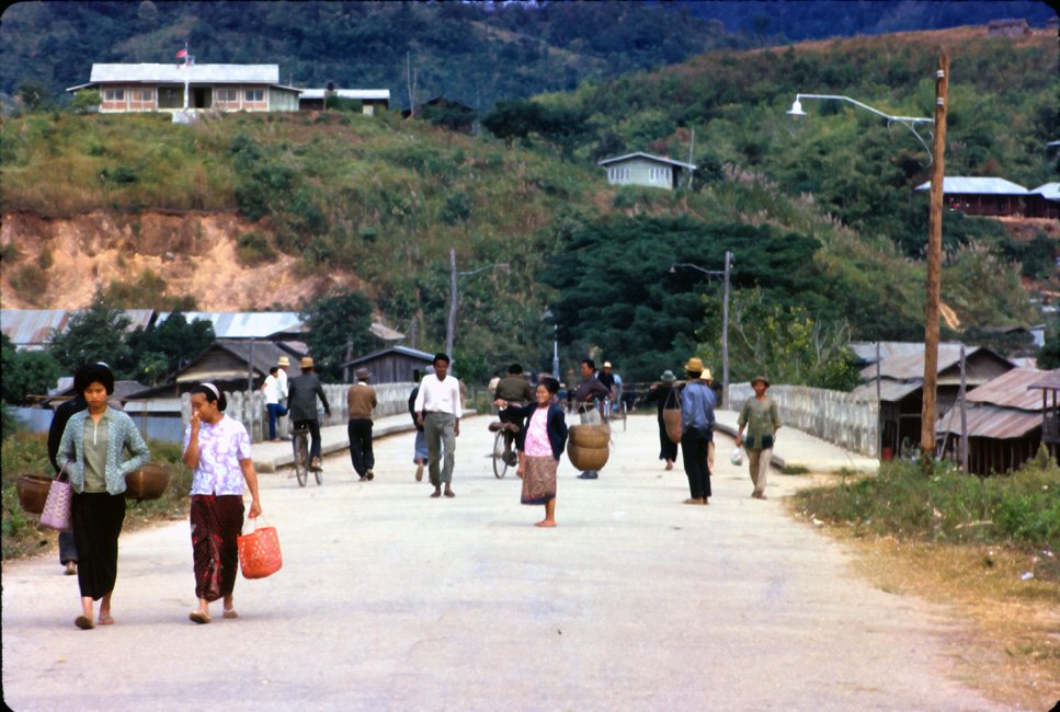 GA06 Mai Sai bridge 01 1967.jpg