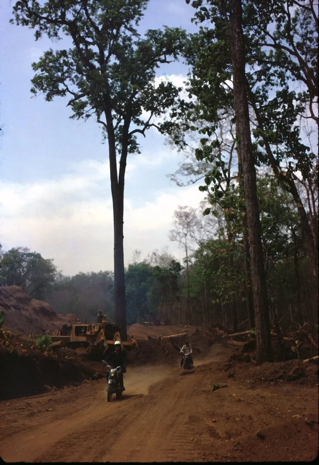 KA03 Maeseriang Mathongsorng New Road 04 1967.jpg