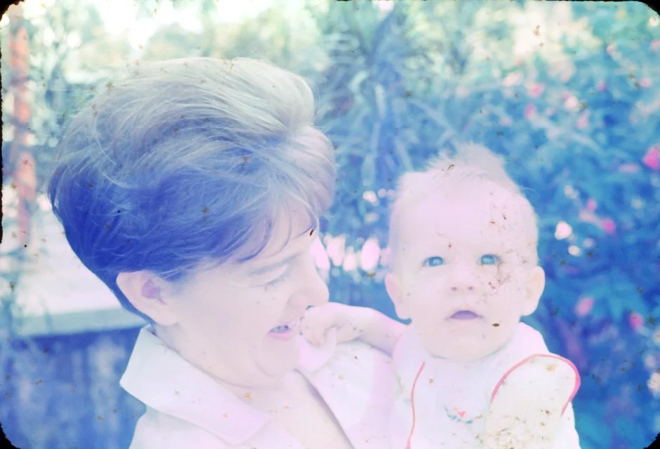 AQ12 Chiang Mai garden Pat and David 03 1966.jpg