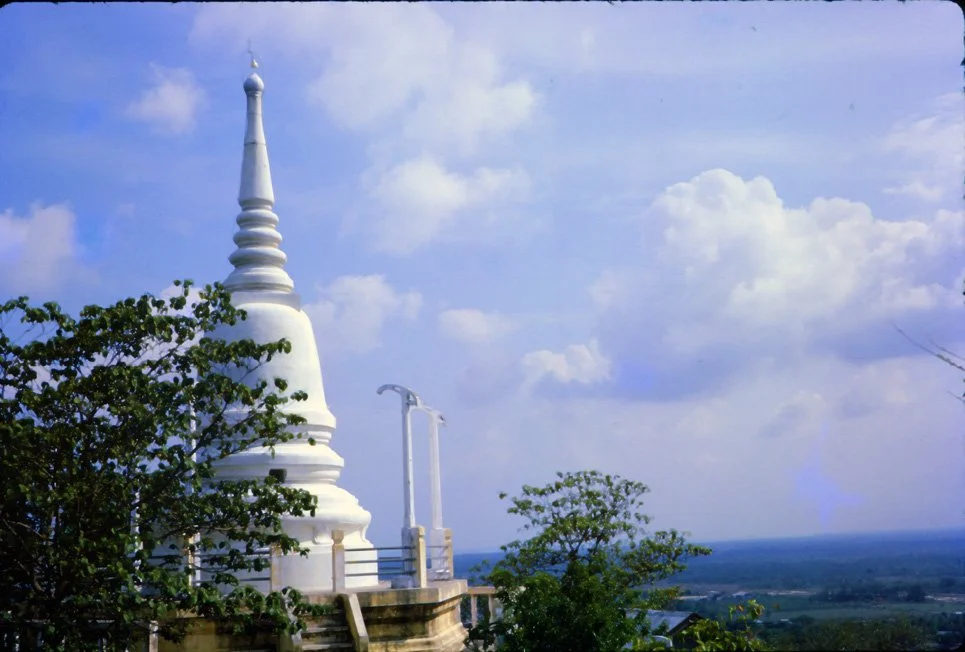 AM24 Prachuab Chedi on Hill 041965.jpg