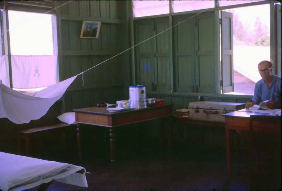 AM15 Prachuab Schoolhouse Philip Bradbeer 04 1965.jpg