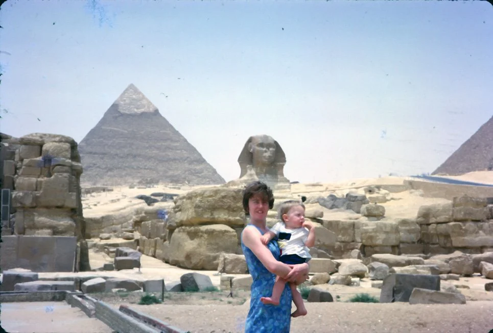 AV18 Cairo Great Pyramids Pat David 06 1966.jpg
