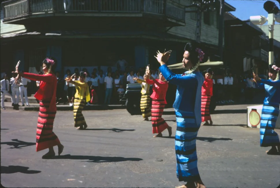 AX35 Chiang Mai University Kathin 11 1966.jpg