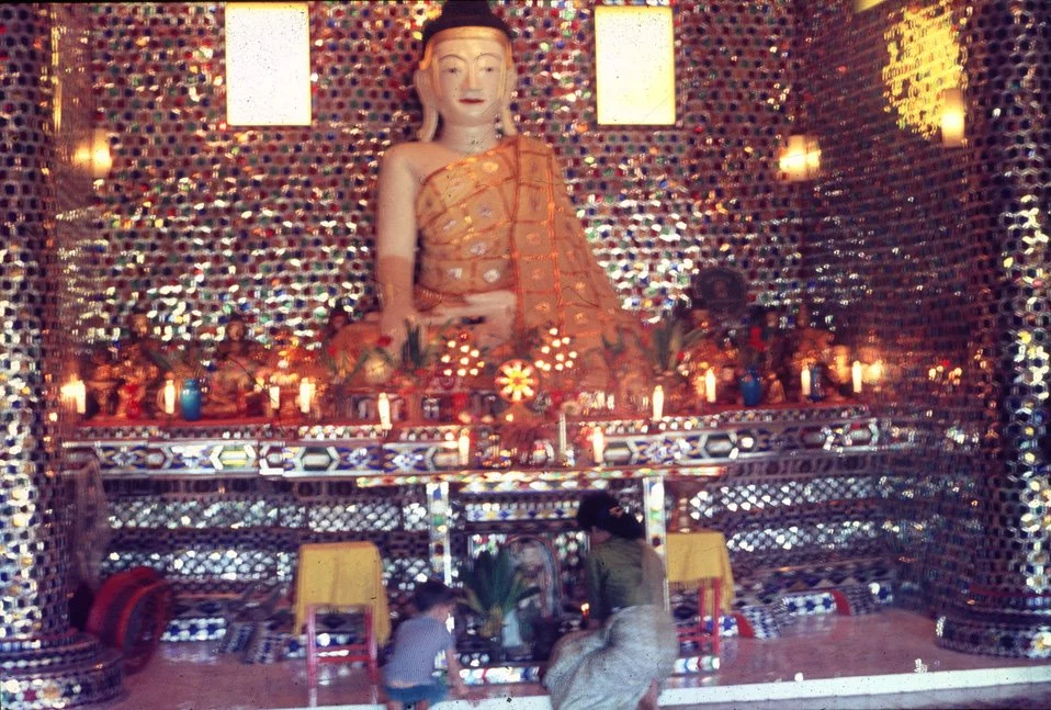 va08 Chiang Mai Wat Sai Mun 01 1969.jpg
