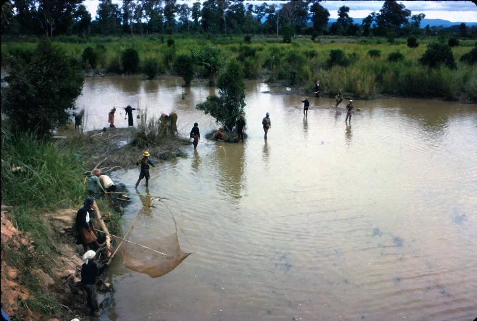 GA17 Chieng San fishing 01 1967.jpg