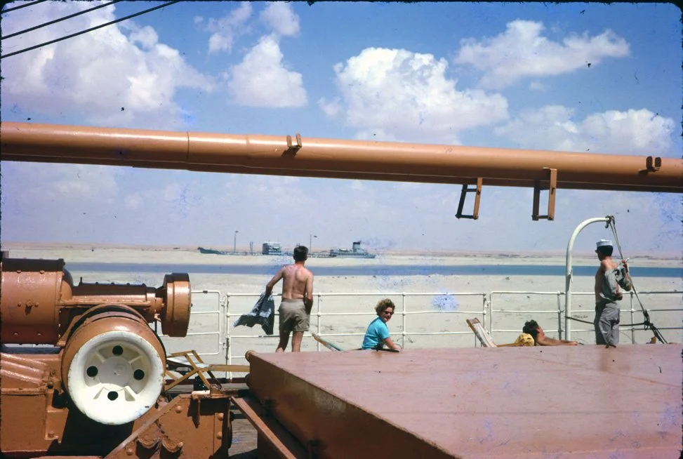 09-suez-canal-frank-pat-rog 1964.jpg