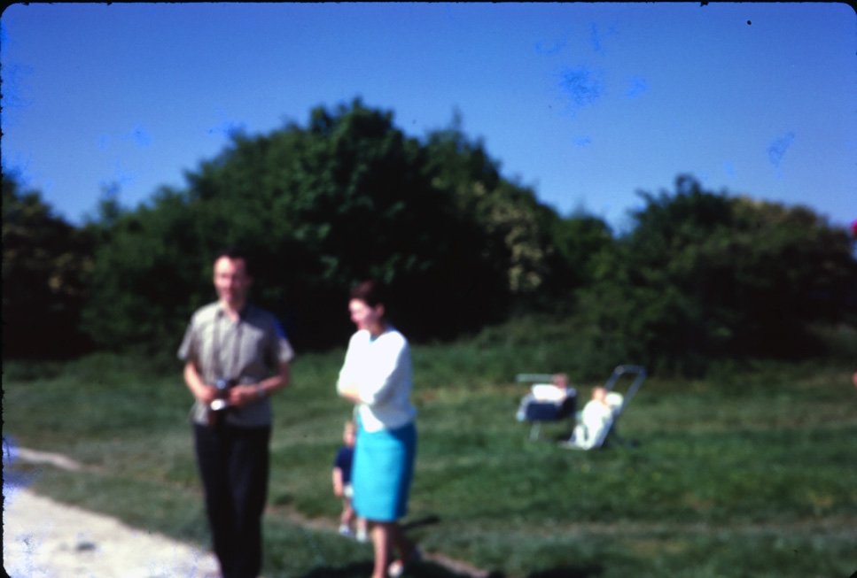 AU15 London Epsom 05 1966.jpg