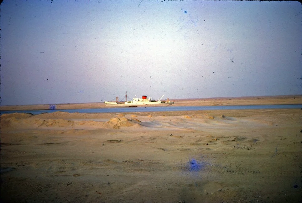 10-suez-canal-04-1964.jpg