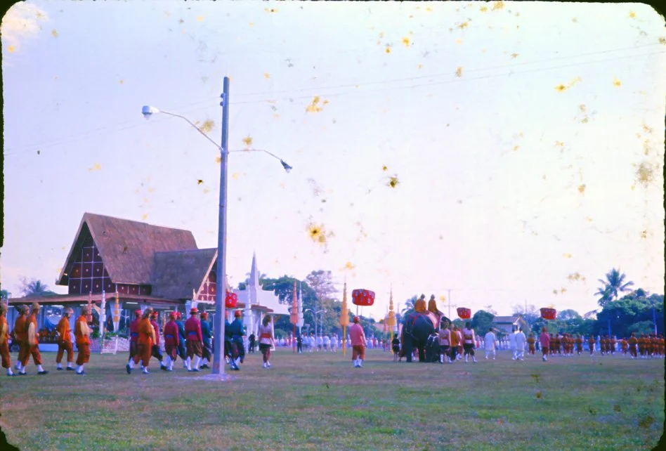 AP21 Chiang Mai Suon Dauk Presentation of white elephant 041965.jpg