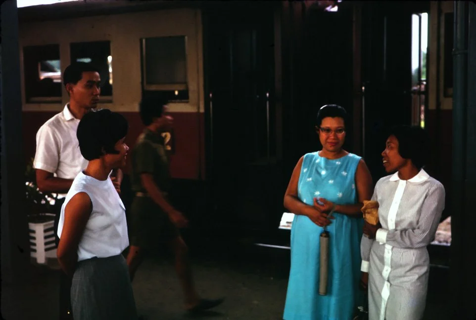 AW45 Chiang Mai Ookeow leaves 08 1966.jpg